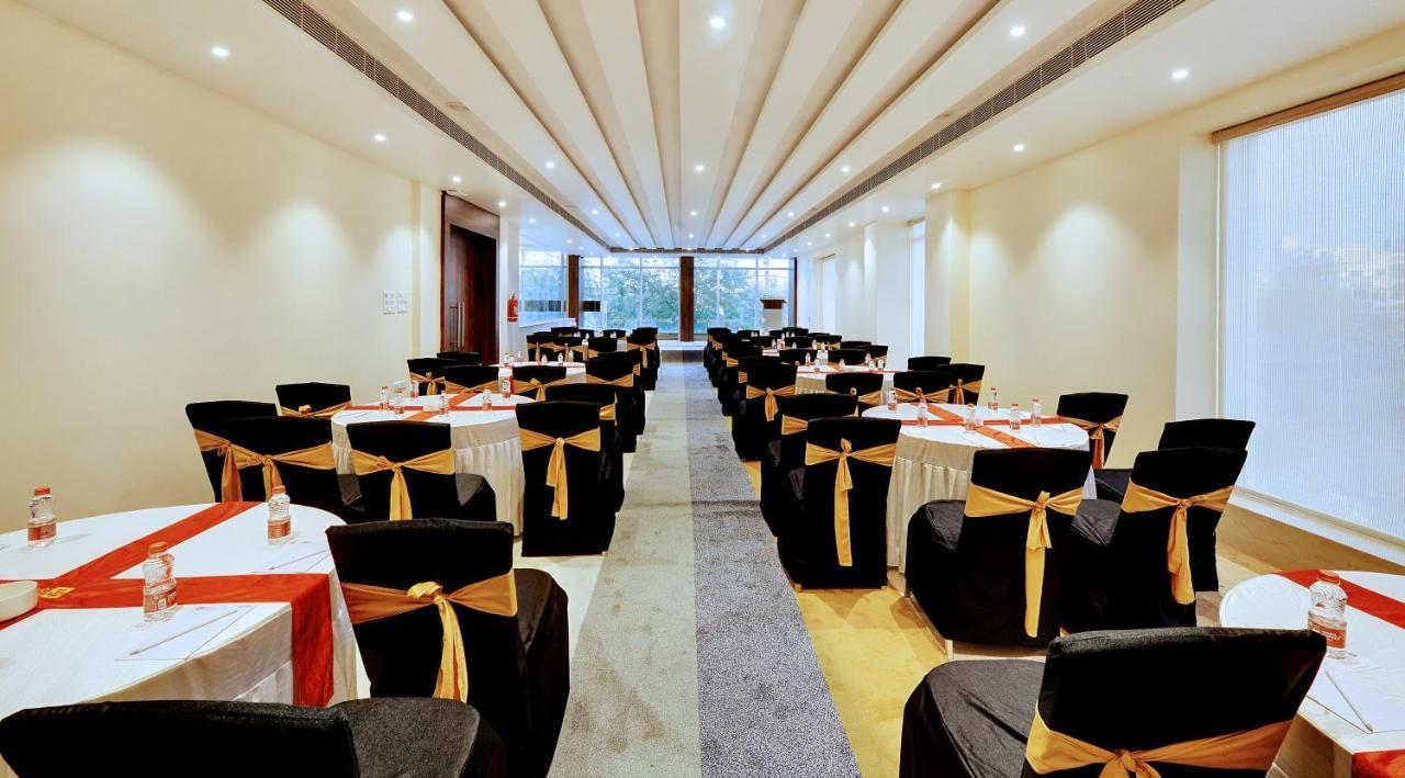 Mastiff Select Gulbarga Hotel Kalaburagi Exterior foto